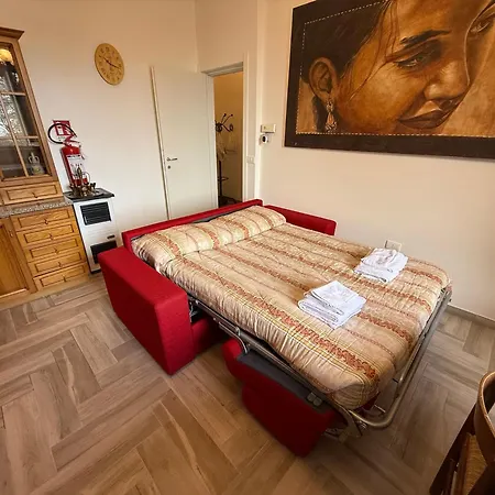 La Casetta Del Cacciatore Apartment *